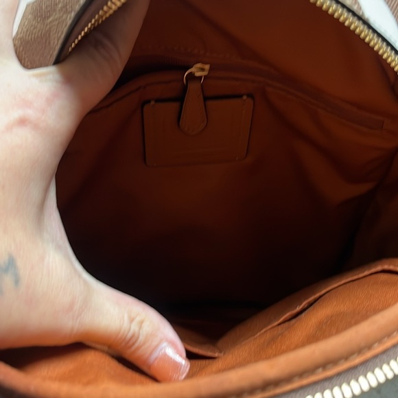 Daisy 🌼 Coach backpack and lg wallet - Picture 8 of 10